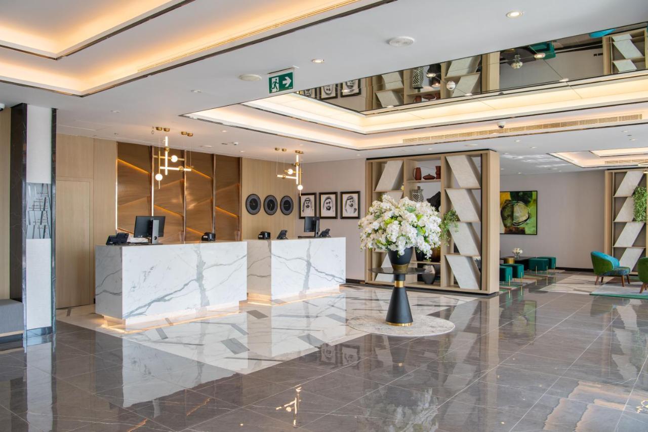 Damac Hills 2 Hotel, An Edge By Rotana Hotel ドバイ エクステリア 写真